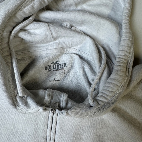 Hollister Cropped Hoodie White Womens Small Soft Pullover Sweatshirt - Picture 2 of 3